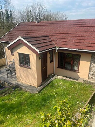 3 Bedroom Property For Sale In Bolahaul Road, Carmarthen, SA31