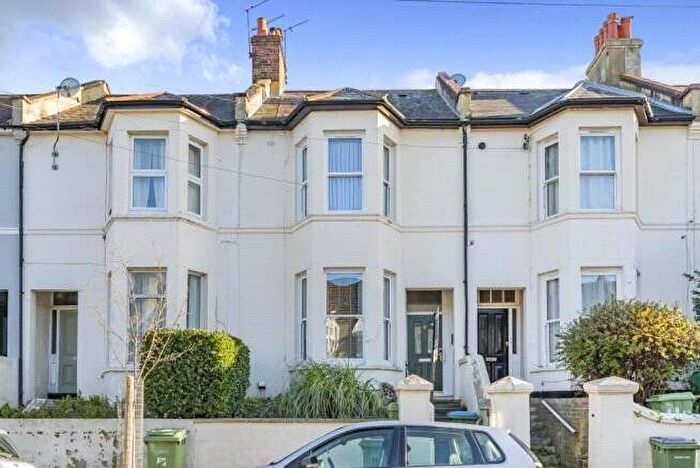 1 Bedroom Flat For Sale In Eglinton Road, Woolwich, SE18