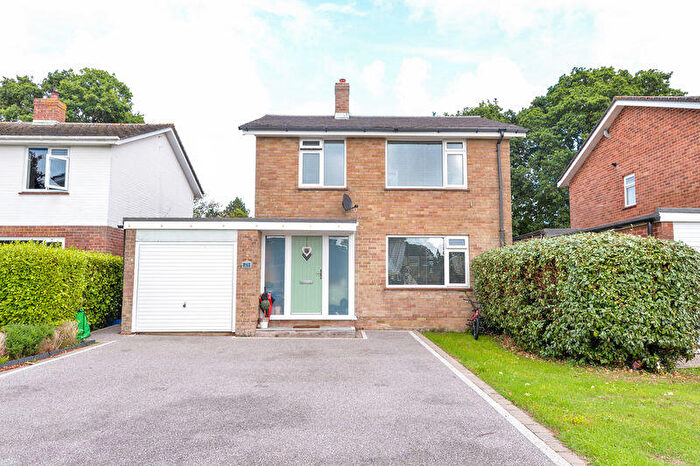 3 Bedroom Detached House To Rent In New Milton, BH25