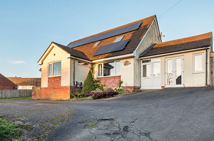 4 Bedroom Detached Bungalow For Sale In Burlescombe, Tiverton, Devon, EX16