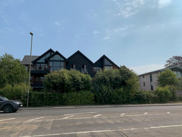 2 Bedroom Apartment To Rent In Swanwick Quay, Swanwick Lane, Lower Swanwick, Southampton, SO31
