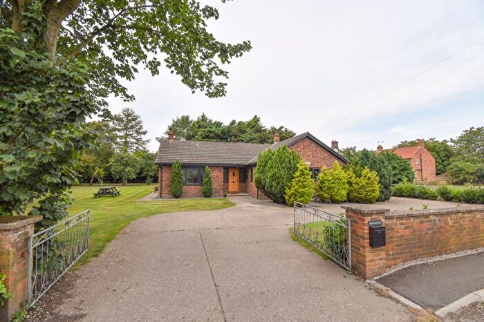 3 Bedroom Detached Bungalow For Sale In Weaverthorpe, Malton, YO17
