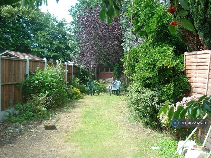 3 Bedroom Semi-Detached House To Rent In Romford, Romford, RM1