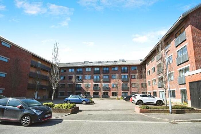 1 Bedroom Apartment To Rent In Markham Quay, Camlough Walk, Chesterfield, S41