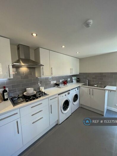 5 Bedroom Terraced House To Rent In Kenmare Road, Liverpool, L15