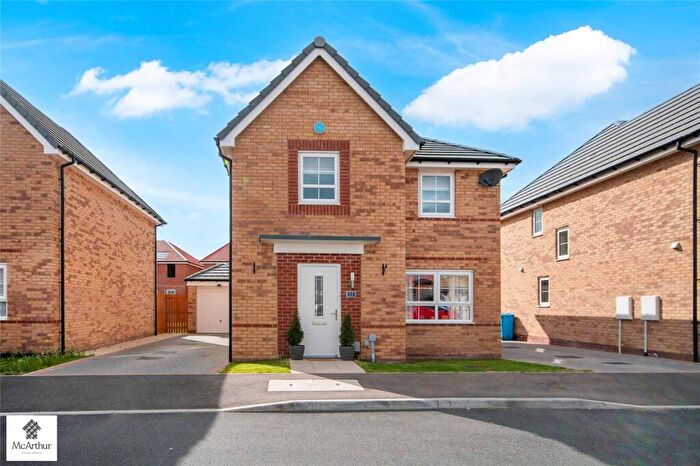 4 Bedroom Detached House For Sale In Trent Drive, Harworth And Bircotes, Doncaster, South Yorkshire, DN11