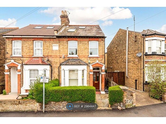4 Bedroom Semi Detached House To Rent In Alexandra Road, Hounslow, TW3