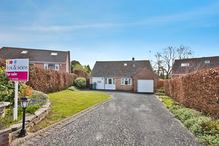 4 Bedroom Detached Bungalow For Sale In Beaconfield Road, Yeovil, BA20