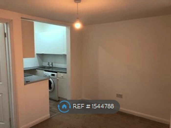 1 Bedroom Flat To Rent In Herne Hill, London, SE24