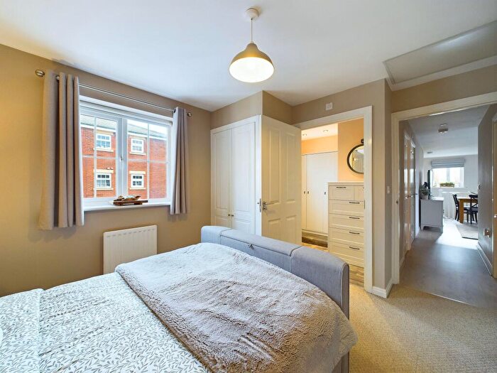 2 Bedroom Coach House For Sale In Goddard Court, Mapperley Plains, Nottingham, NG3