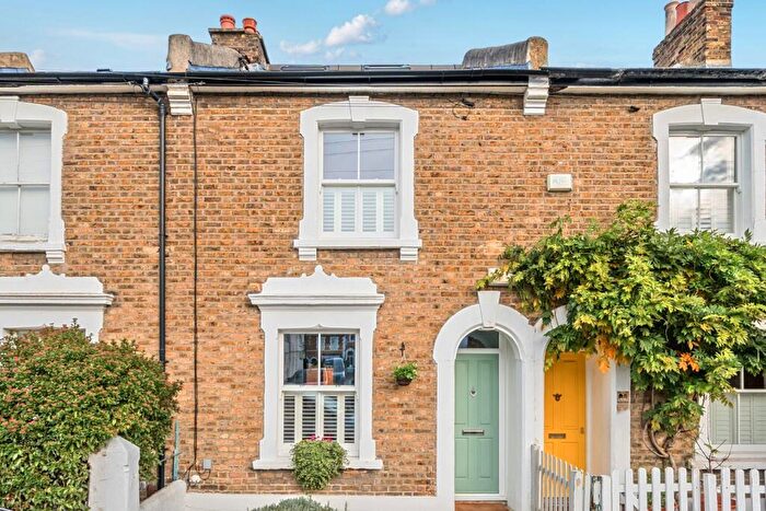 3 Bedroom Terraced House For Sale In Chalford Road, West Dulwich, London, SE21