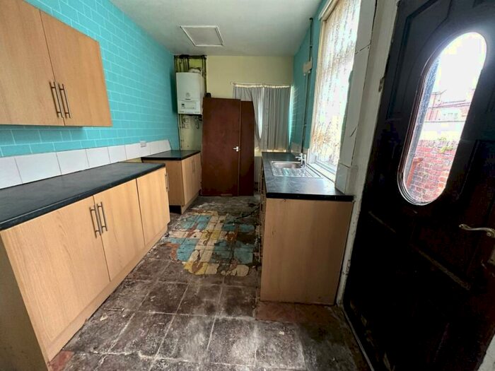 2 Bedroom House To Rent In Rotherham Road, Great Houghton, S72