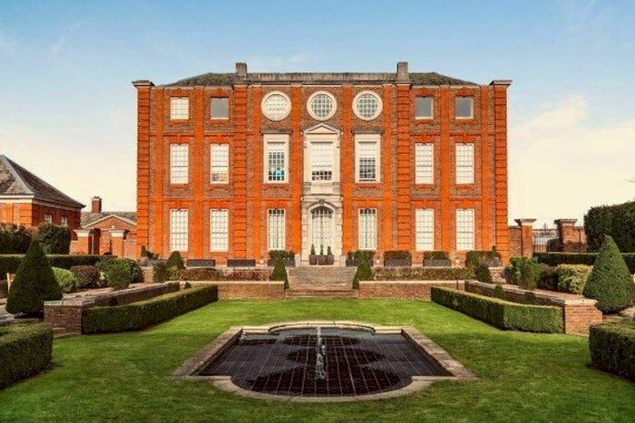 Studio To Rent In Vitali Close, London, SW15