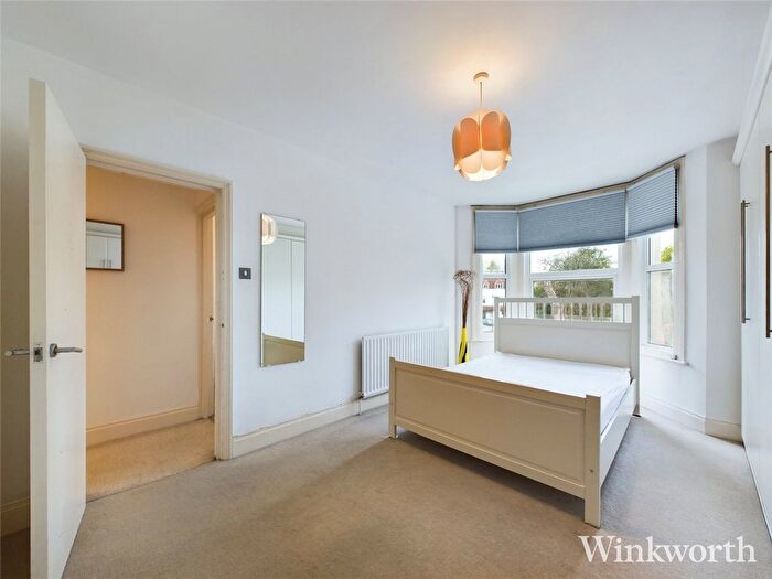 2 Bedroom Flat To Rent In Grange Park, London, W5