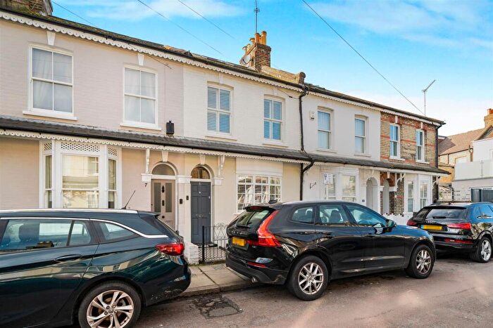 3 Bedroom Terraced House To Rent In Trehern Road, East Sheen, SW14