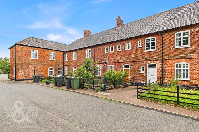 1 Bedroom Apartment For Sale In Heckingham Park Drive, Hales, Norwich, NR14