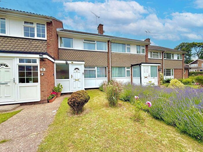 3 Bedroom Terraced House For Sale In Weatherby, Dunstable, LU6