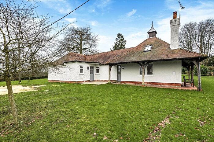 3 Bedroom Bungalow To Rent In Buckhurst Lane, Wadhurst, East Sussex, TN5