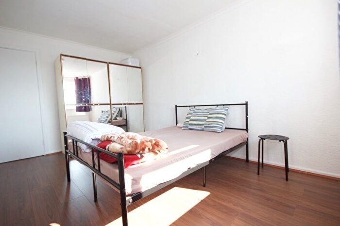 1 Bedroom Maisonette To Rent In Stamford Close, Harrow, HA3