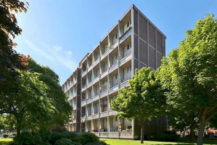 3 Bedroom Flat To Rent In Westhope House, Derbyshire Street, London, E2