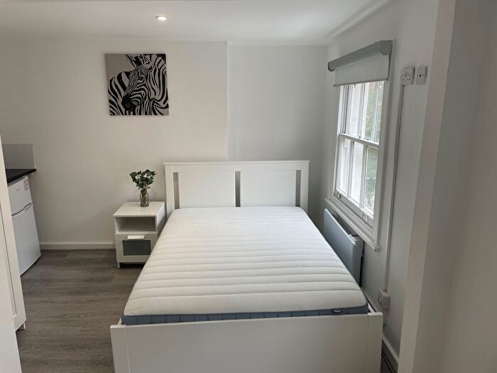 Studio To Rent In Marchmont Street, Holborn London, WC1N