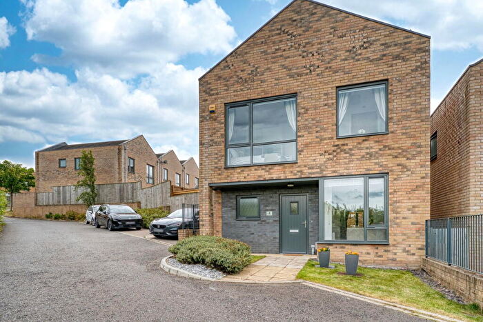 3 Bedroom Detached House For Sale In Sycamore Crescent, Birtley, DH3
