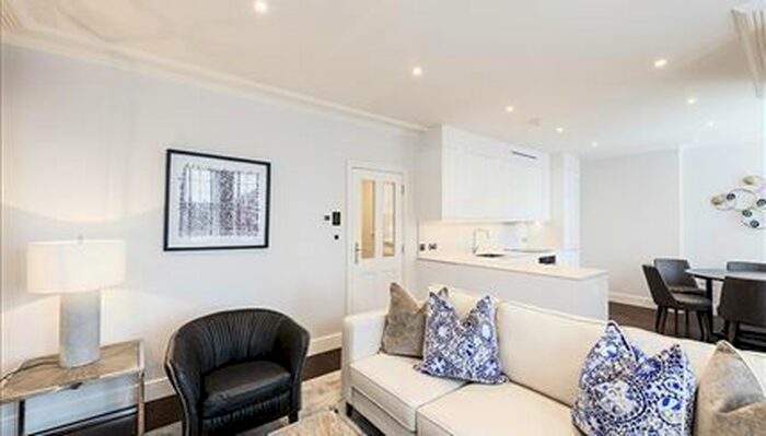 3 Bedroom Flat To Rent In Hamlet Gardens, King Street, London, W6