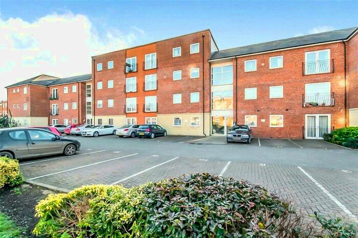 2 Bedroom Apartment For Sale In Sutton Terrace, Haven Village, Boston, PE21
