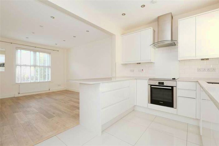 2 Bedroom End Of Terrace House To Rent In Wateville Road, Tottenham, London, N17
