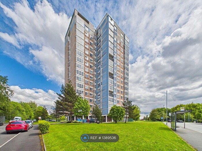 2 Bedroom Flat To Rent In Freshfield, Manchester, M9