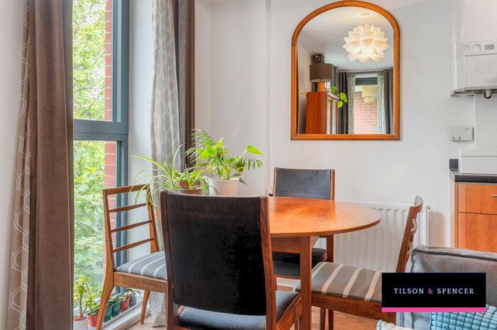 1 Bedroom Flat For Sale In Isobel Place, Seven Sisters, London, N15