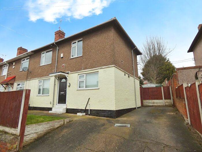 4 Bedroom Semi-Detached House To Rent In Sycamore Street, Church Warsop, NG20