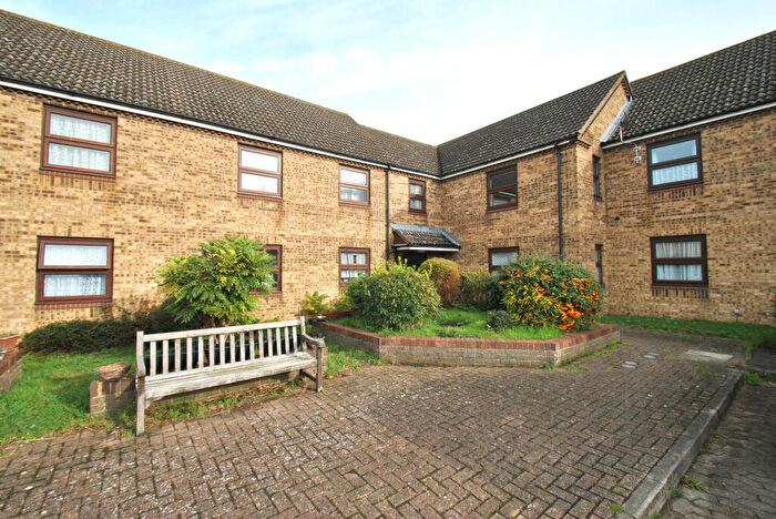 2 Bedroom Apartment To Rent In Shuttleworth Court, Biggleswade, SG18