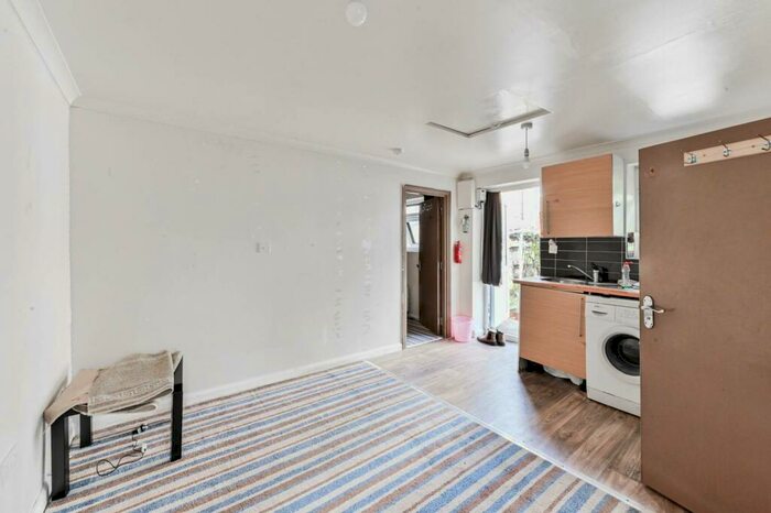 Studio To Rent In Cheltenham Road, , Leyton, London, E10