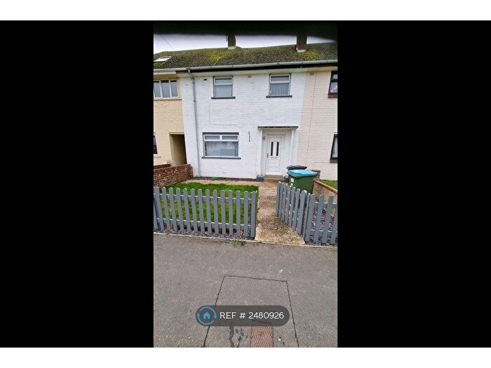 4 Bedroom Terraced House To Rent In Chestnut Grove, Bognor Regis, PO22