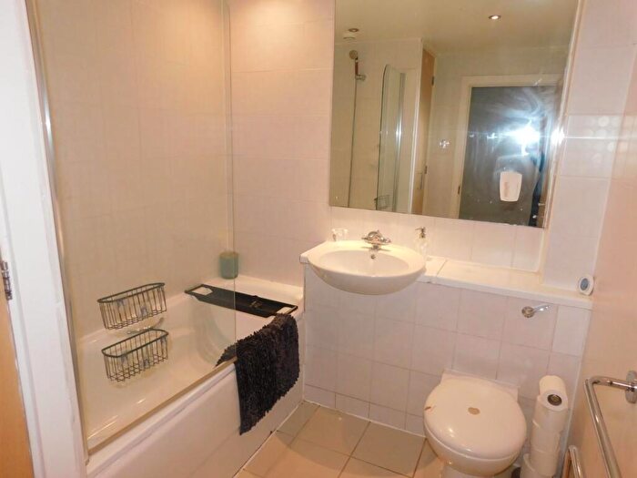 2 Bedroom Apartment To Rent In Henry Street, L1