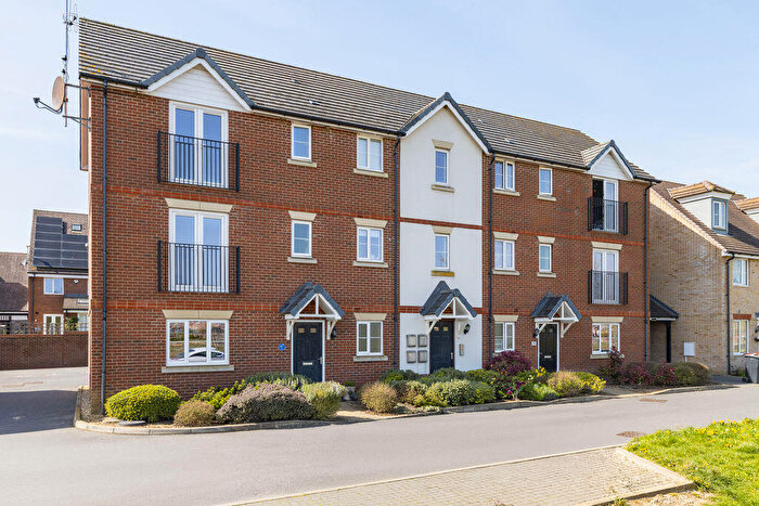 2 Bedroom Apartment For Sale In Antigua Way, Newton Leys, Bletchley, MK3
