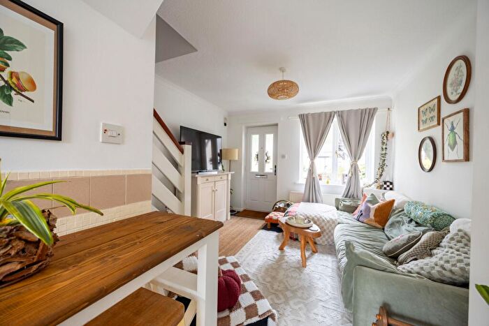1 Bedroom Terraced House To Rent In Braunfels Walk, Newbury, RG14