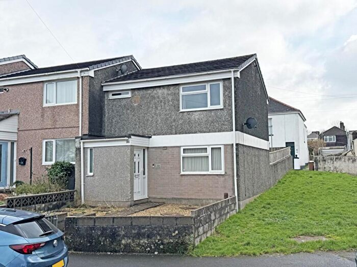 2 Bedroom End Of Terrace House For Sale In Whin Bank Road, Crownhill, Plymouth, PL5