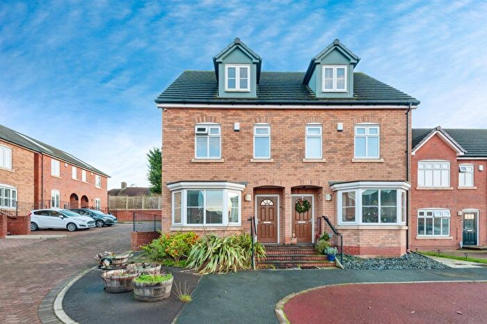 3 Bedroom Semi Detached House For Sale In Waterside Drive, Frodsham, WA6