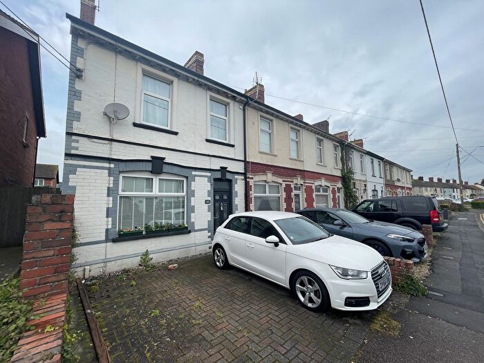 3 Bedroom End Of Terrace House For Sale In Newport Road, Caldicot, Mon., NP26