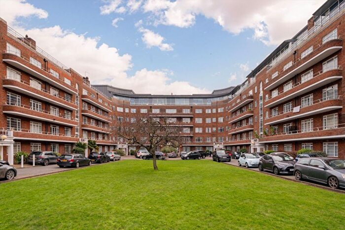 2 Bedroom Flat To Rent In Barons Keep, Gliddon Road, London, W14