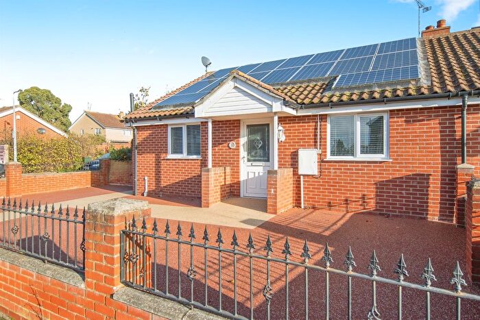 2 Bedroom Semi Detached Bungalow For Sale In Cavan Road, Ipswich, IP1