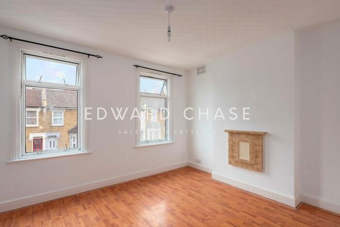 1 Bedroom Flat To Rent In Stanley Road, Ilford, IG1