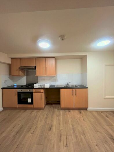 2 Bedroom Flat To Rent In Bolton Brow, Sowerby Bridge, HX6