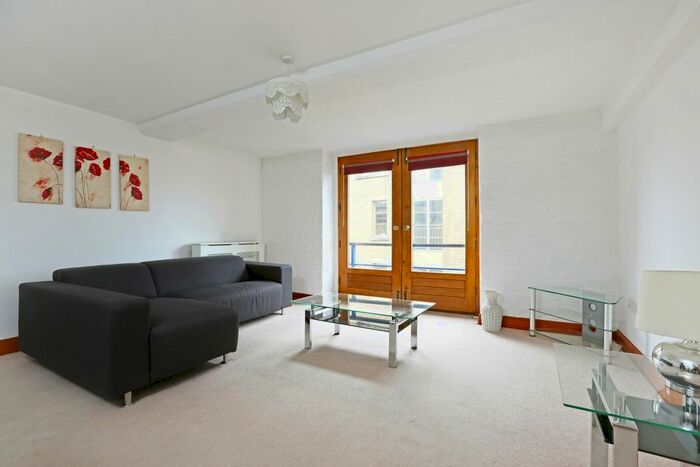 2 Bedroom Flat To Rent In Shad Thames, London, SE1