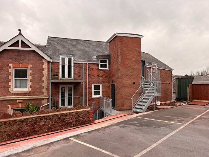 3 Bedroom Flat To Rent In Braeside Road, Goodrington, Paignton, TQ4