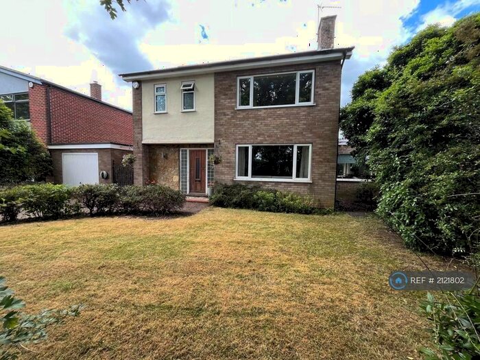 3 Bedroom Detached House To Rent In Polhill Avenue, Bedford, MK41