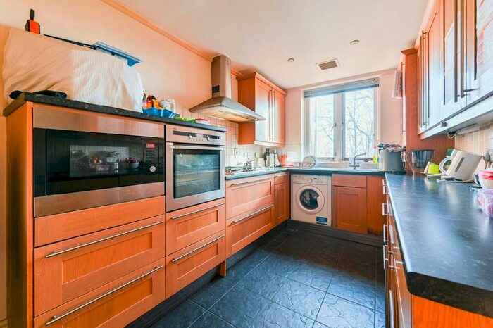 2 Bedroom Flat To Rent In Sudbury Hill, Harrow On The Hill, Harrow, HA1