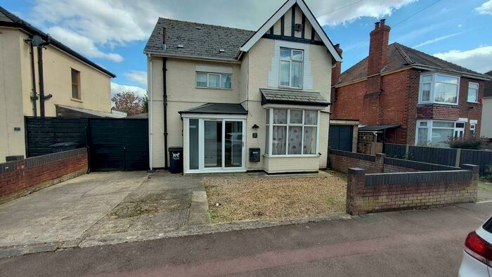 3 Bedroom Terraced House To Rent In Tuffley Crescent, Gloucester, GL1